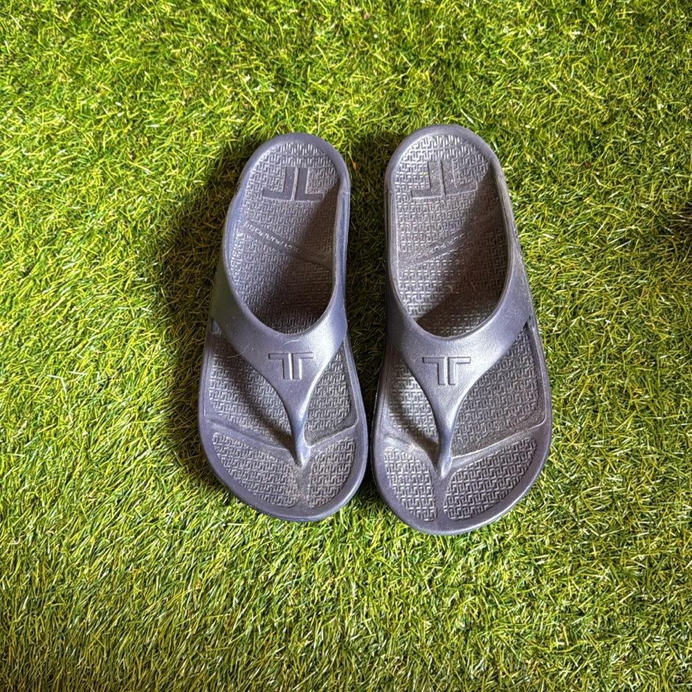 Telic Flip Flops 10M - Excellent Condition!